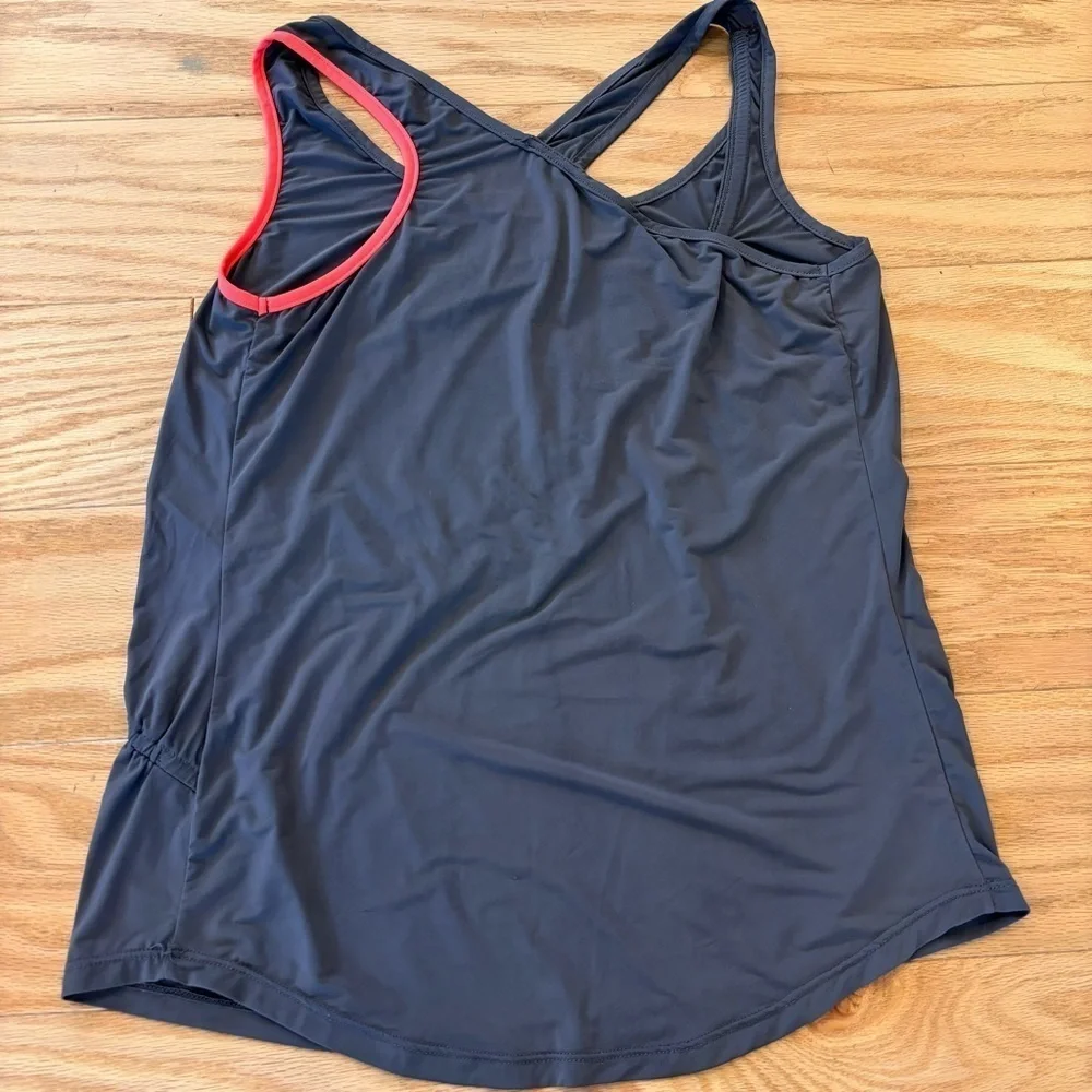 Stella McCartney Adidas Cycling Top - size M - Picture 4 of 4